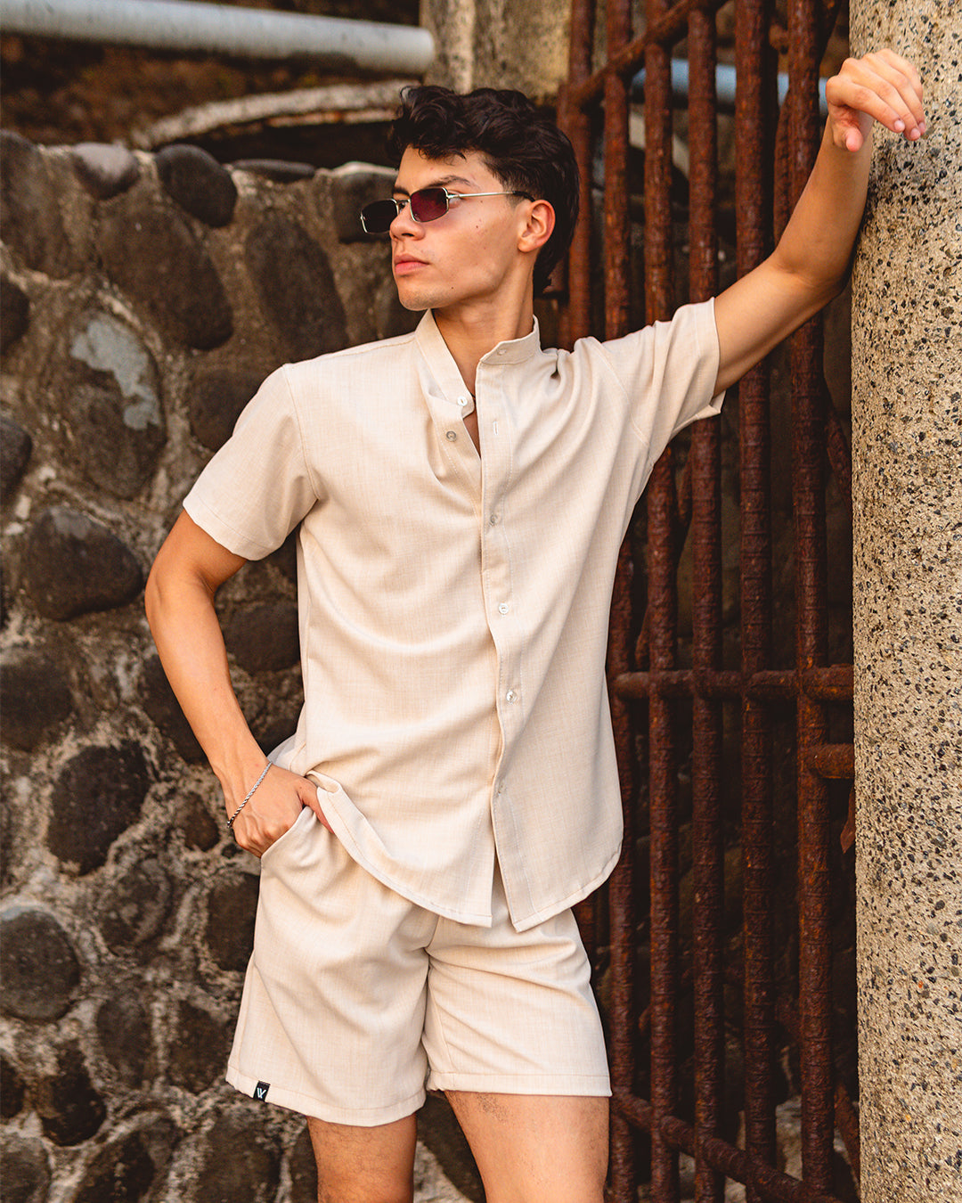 Conjunto Short y Camisa Manga Corta Cuello Chino Beige