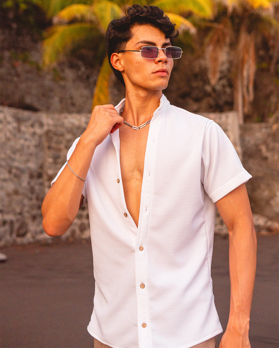 Camisa Manga Corta Cuello Chino Blanca